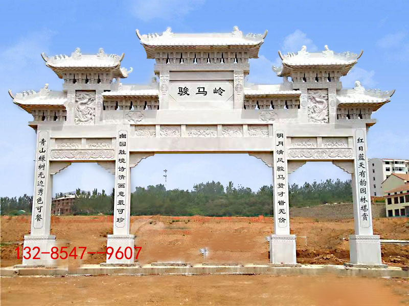 農(nóng)村路口石牌樓門(mén)樓